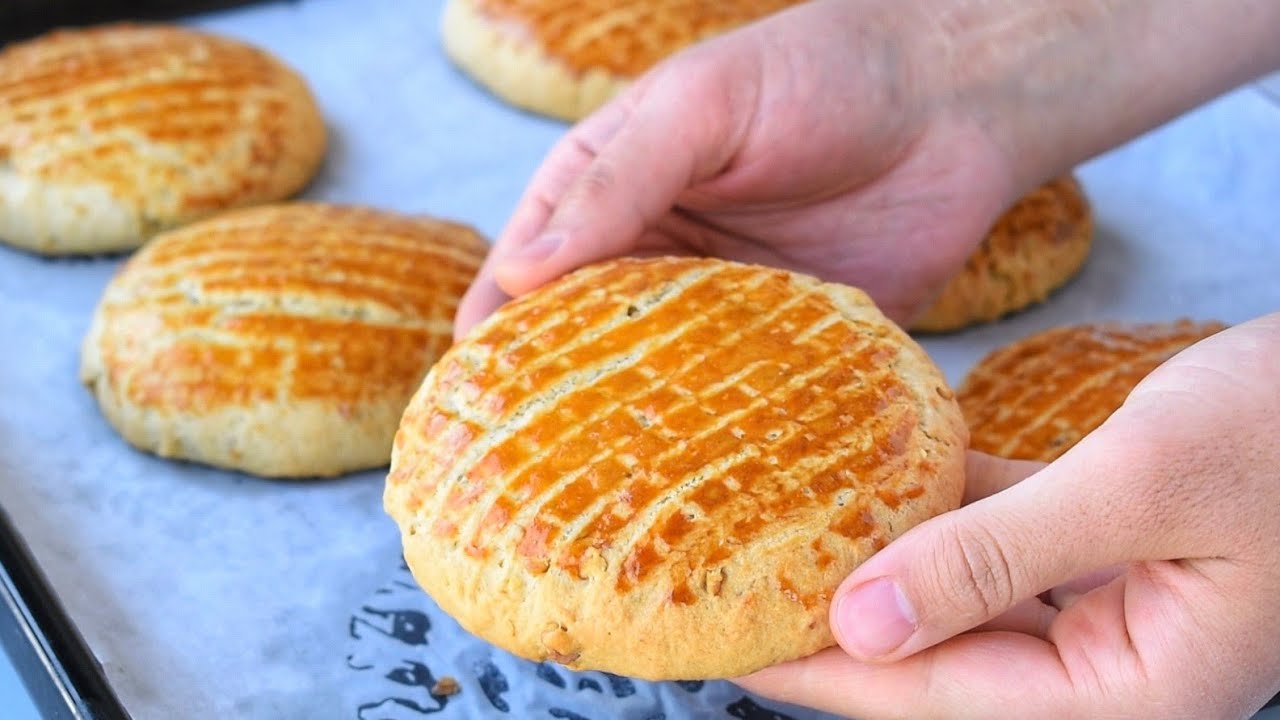 KOMŞULARIM BU ÇÖREĞE BAYILDI 😃 YAPIMI SADECE 10 DAKİKANIZI ALACAK☝️ KOLAY ÇÖREK TARİFİ / KAHVALTI