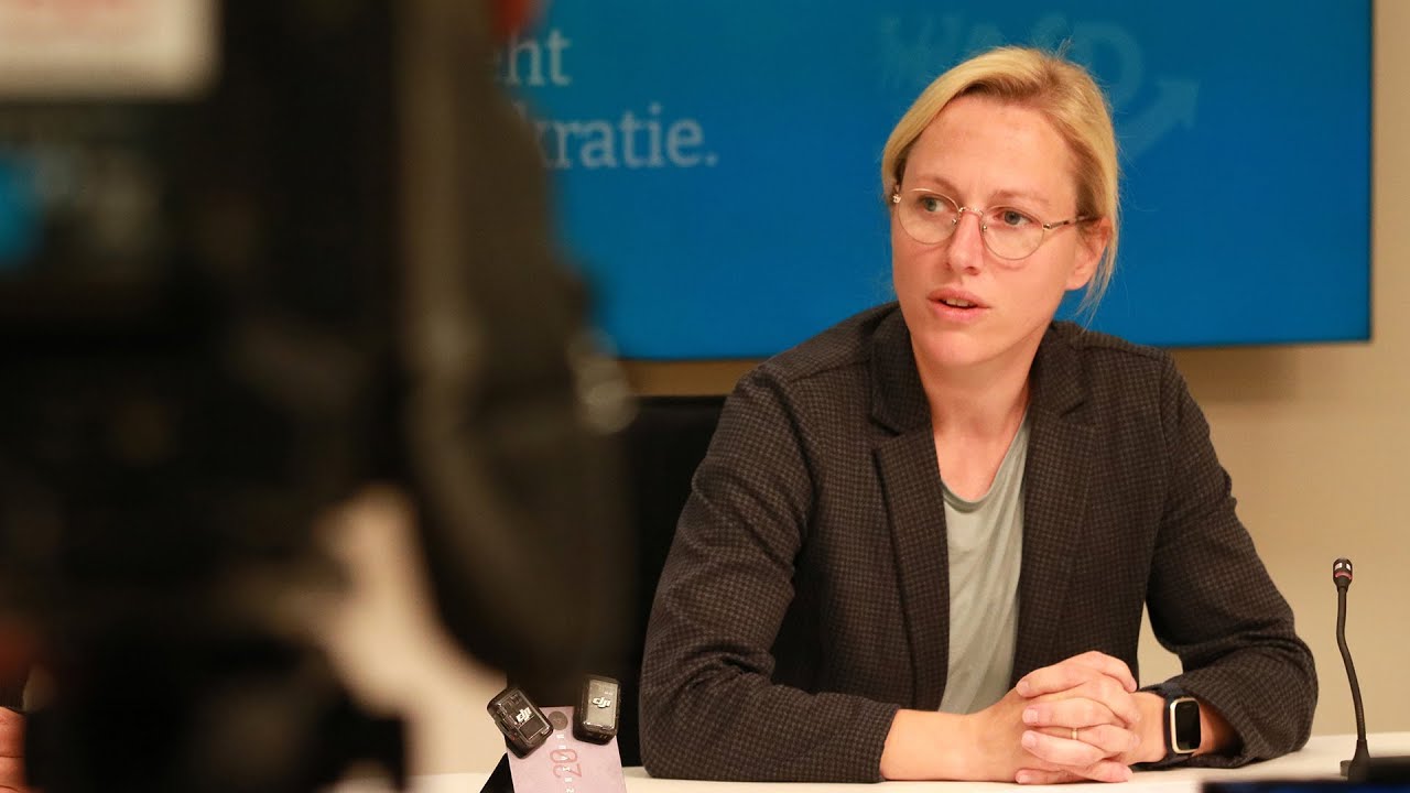 Schulleiter verbietet Praktikum bei der AfD: totalit&auml;re Indoktrination in der Schule