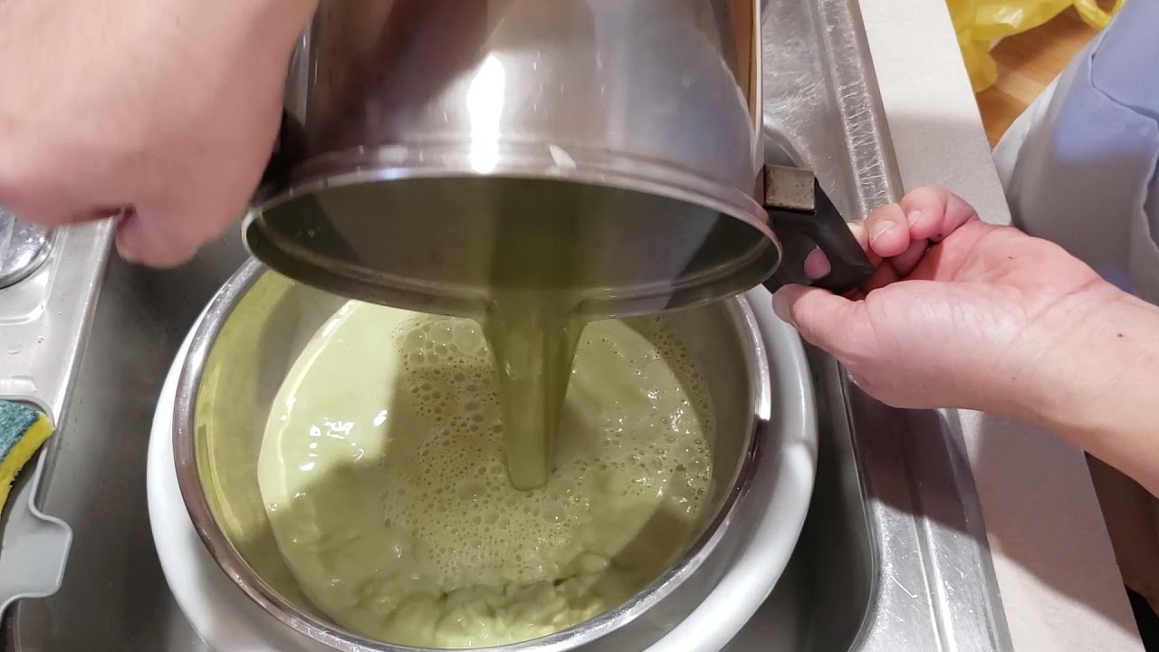Trà xanh và dừa Panna Cotta đồ ăn tráng miệng của Ý mình Crossover