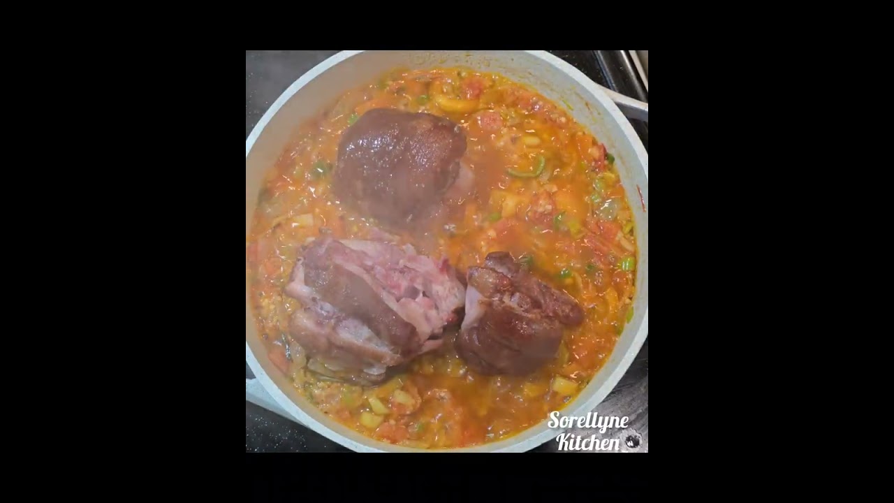 Porc fumé rôti aux ignames 