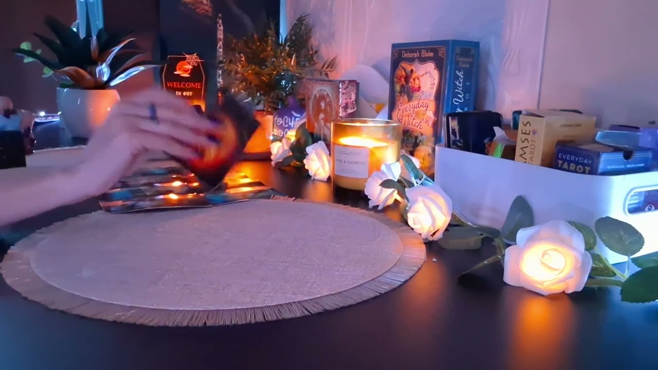 O sa afli că persoana asta îți aducea farmece în casă ...te dezlegi și se iluminează totul !🤌💫