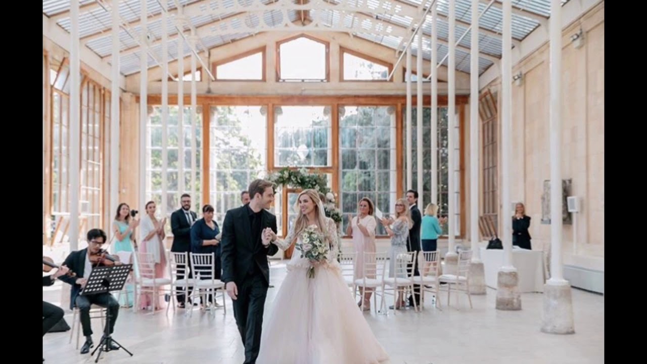 PEWDIEPIE and MARZIA got MARRIED!❤️