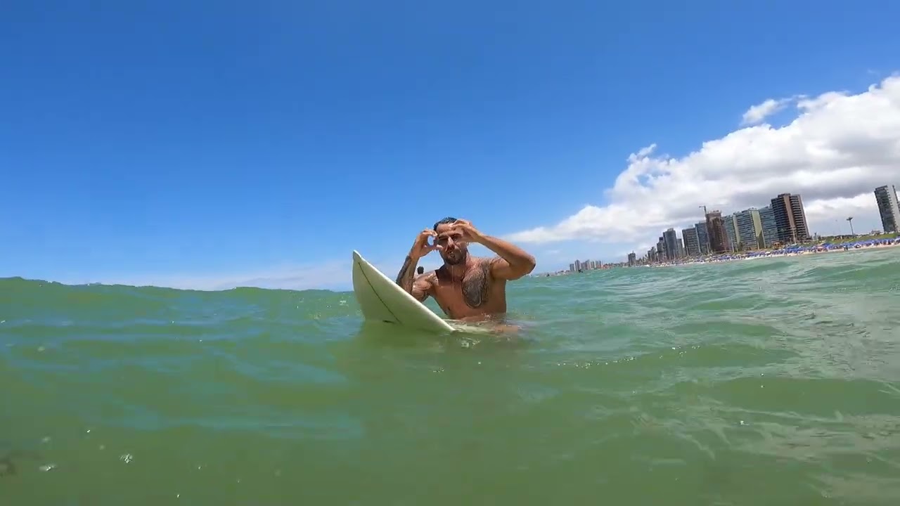 1. Dia de surf em Jaguaribe 