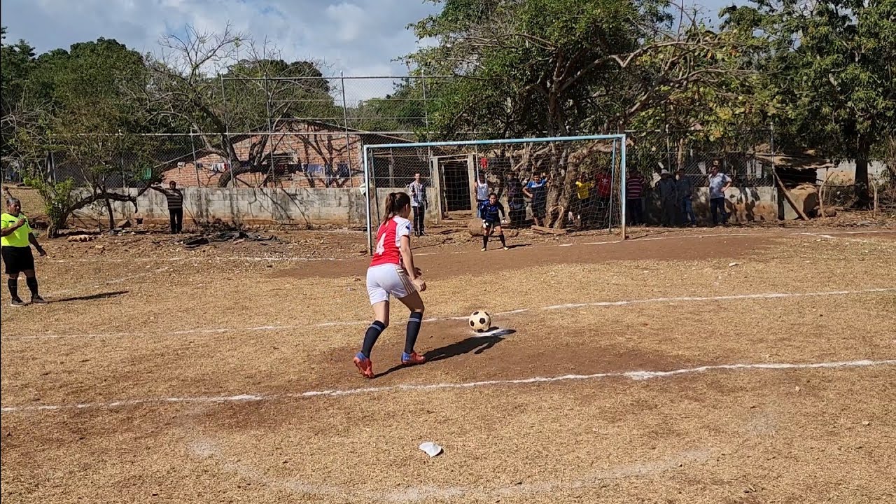 Tanda de penales peleando entrar a semi final San Antonio VS El Maguey