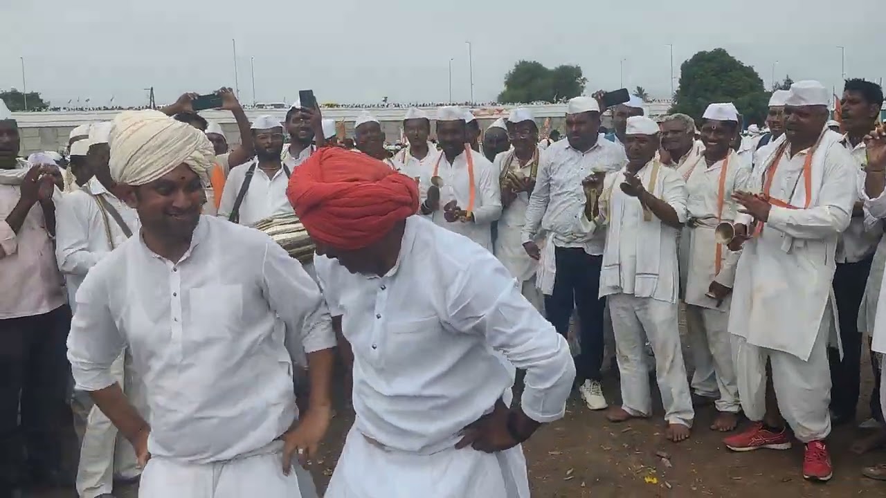 वारकरी फुगडी श्री गुरु अच्युत महाराज दस्तापुरकर आणि श्री गुरु चिन्मय महाराज सातारकर