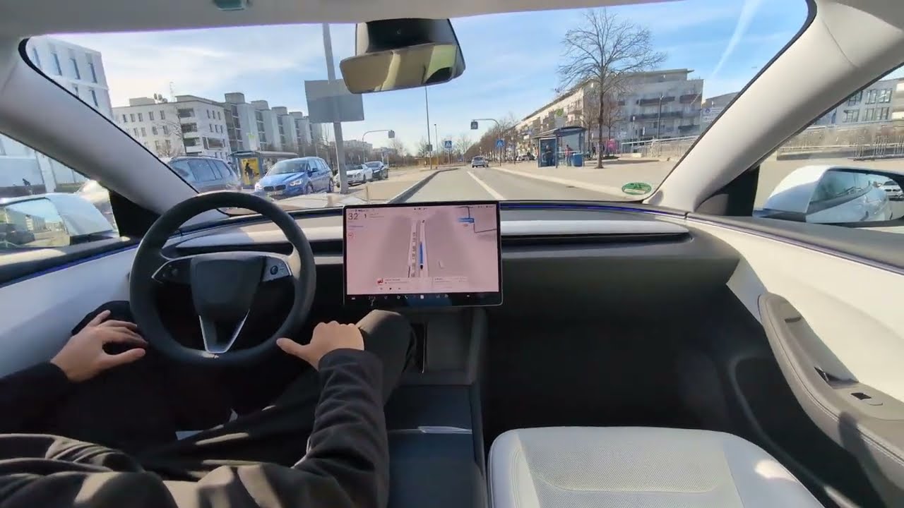 Tesla FSD: Messestadt München