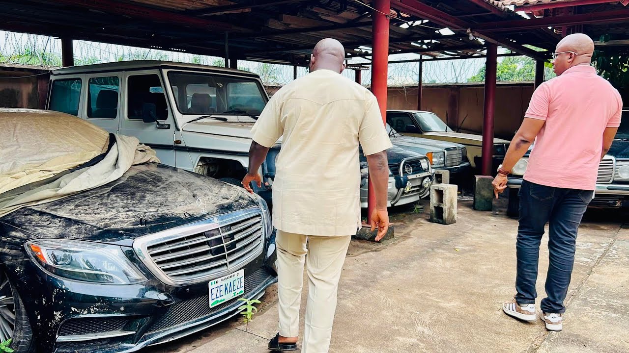 Our visit and tour of Igwe Mbaukwu,s palace and his abandoned billions of naira exotic cars.
