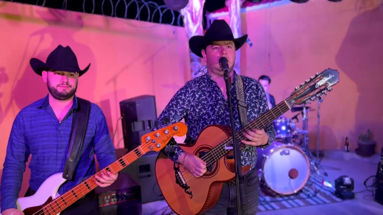 Fuentes De Ortiz  ( En Vivo ) - La Exigencia