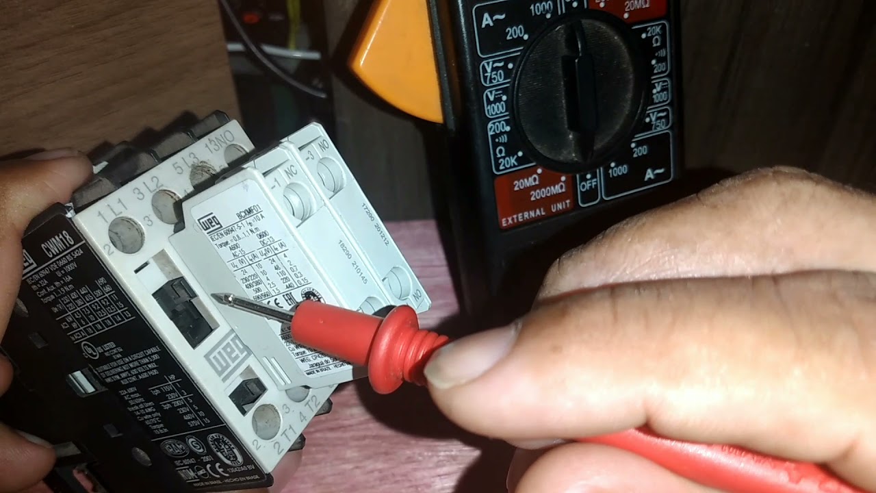 Como funciona os blocos auxiliares do contator