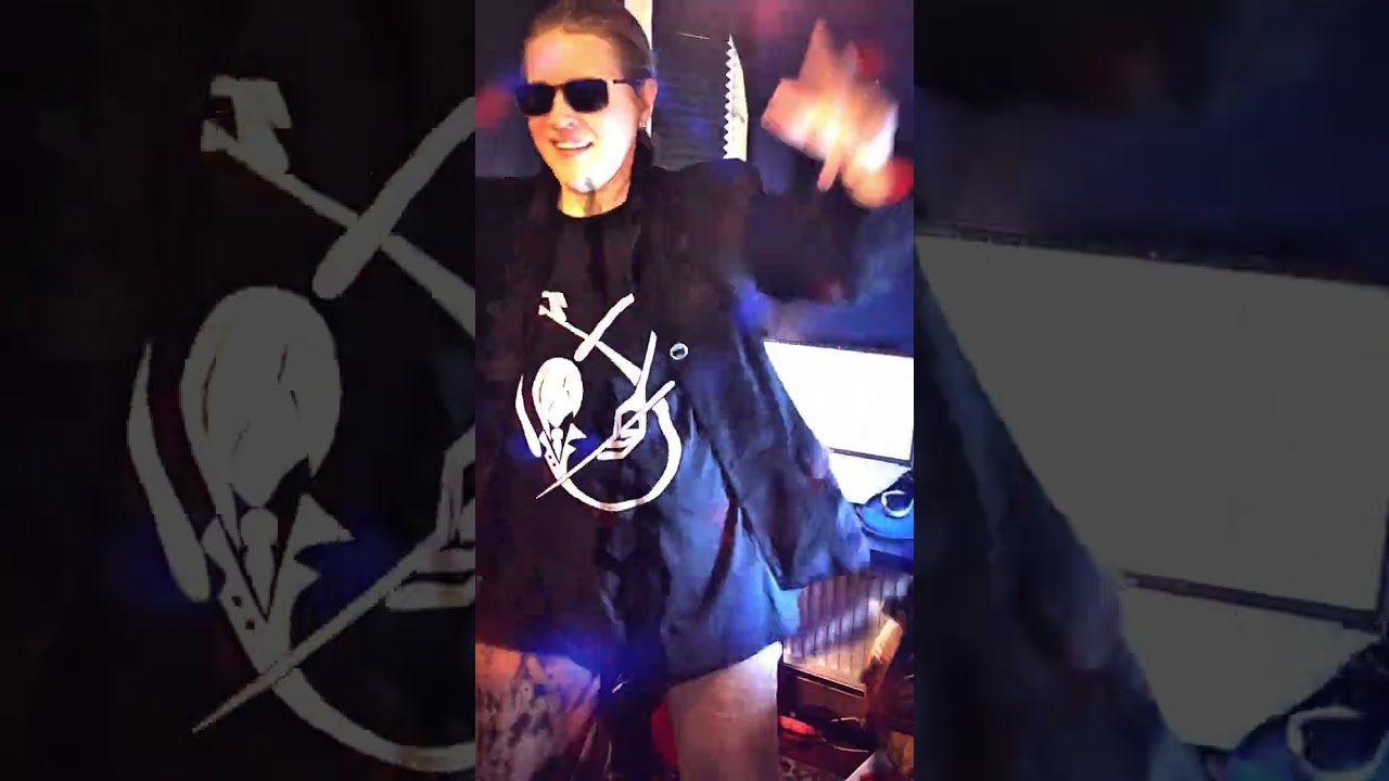 Maria Marachowska dances to her new electronic track 