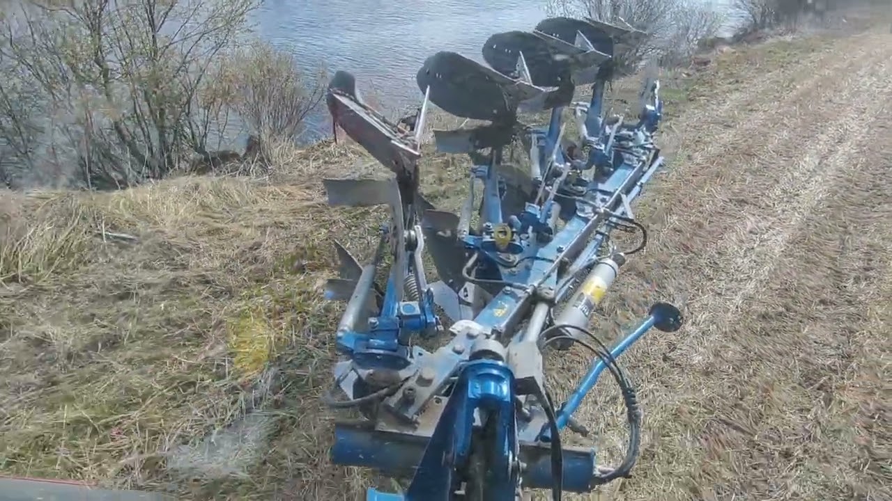 Hei taas me kynnetään🚜 Valtra, Överum- aura ja Erkki