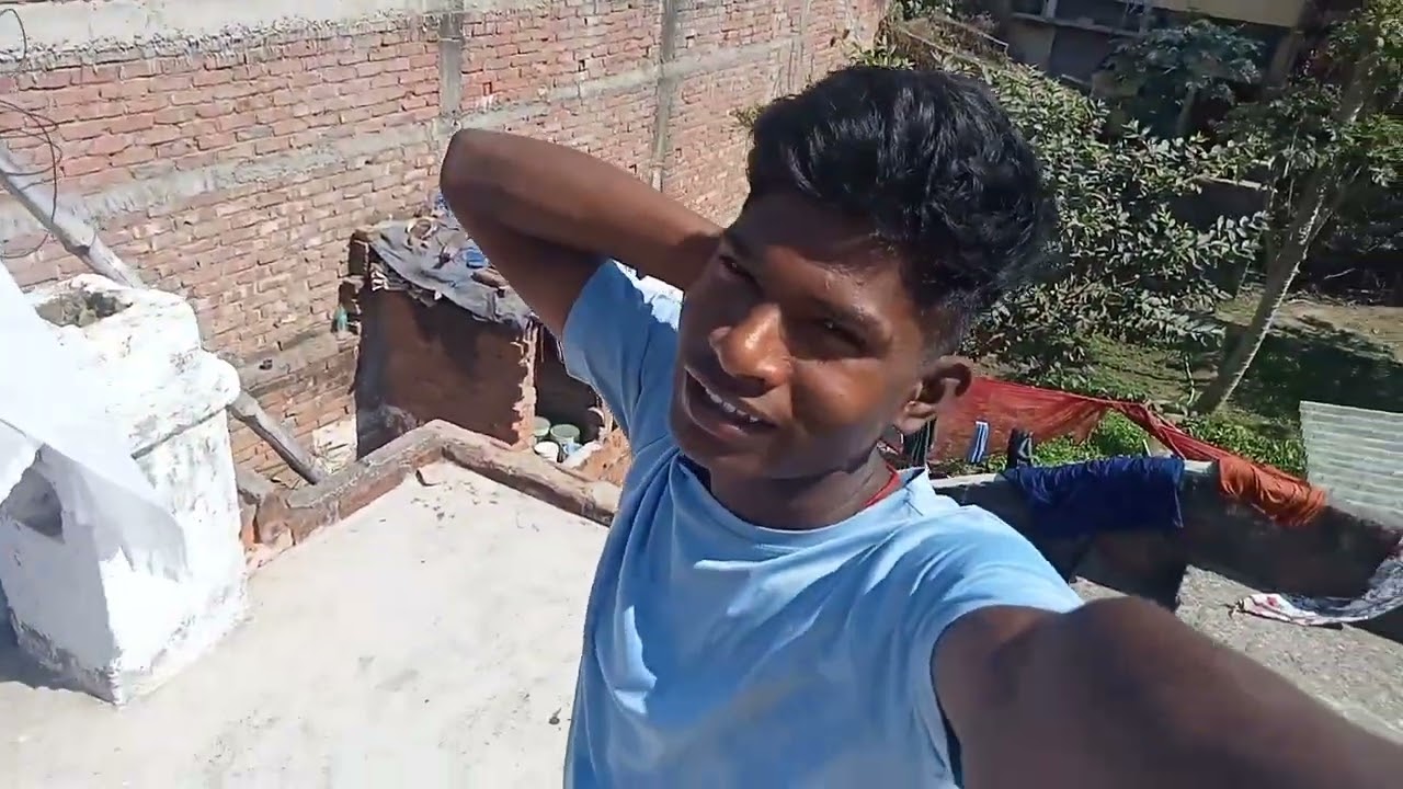 14 Feb के दिन मेरे देश में कुछ जवान शहीद हो गया था और जय हिन्द जय भारत 🇮🇳