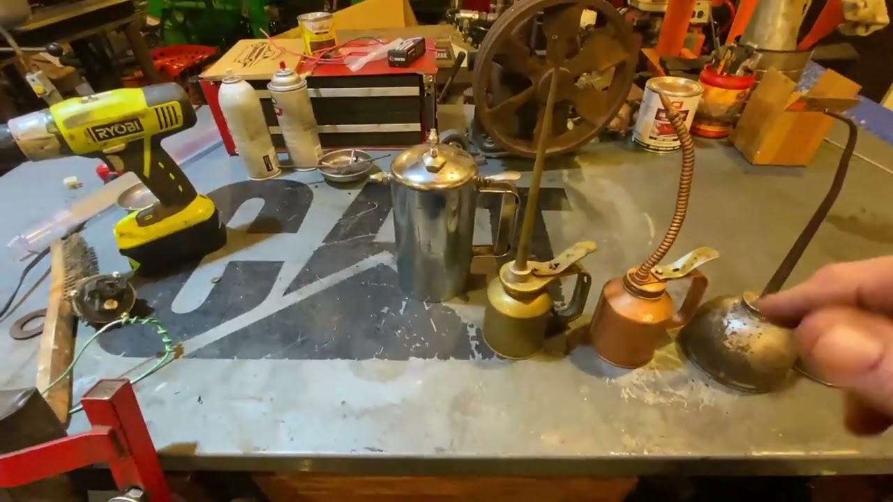 Drip oiler and oil can collection