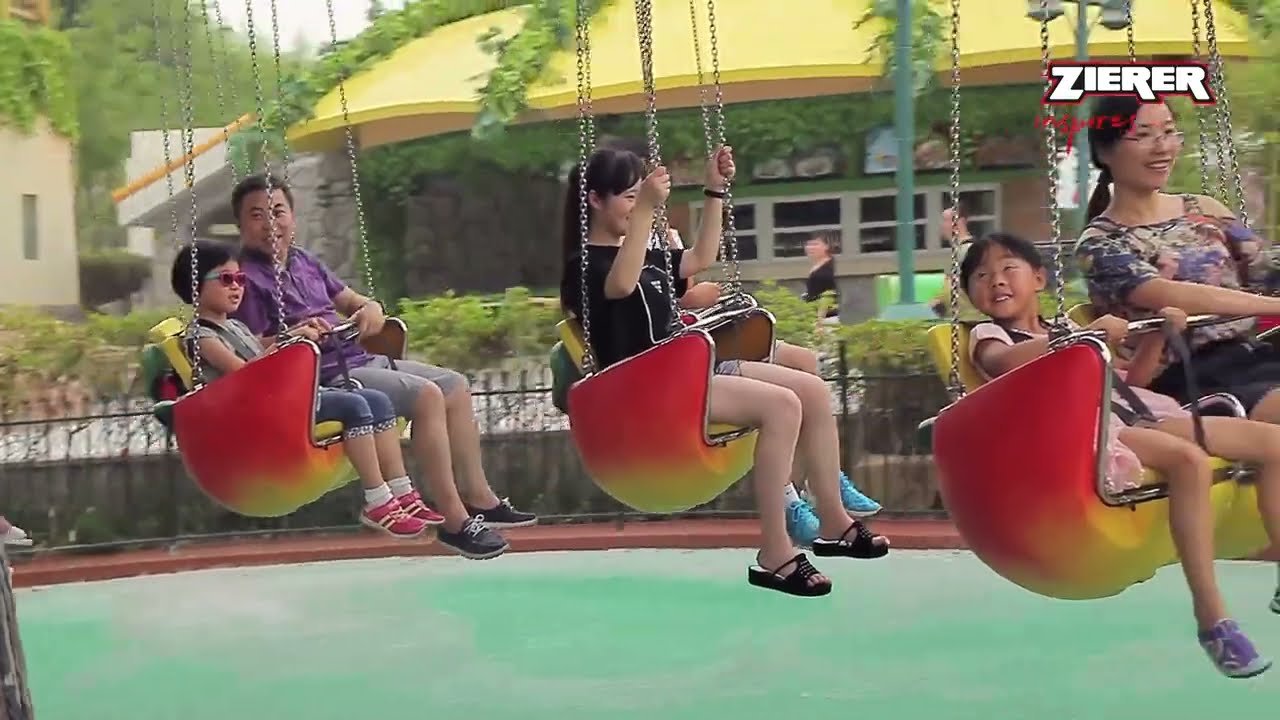 Wave Swinger 40 &ndash; Hello Kitty Park, China
