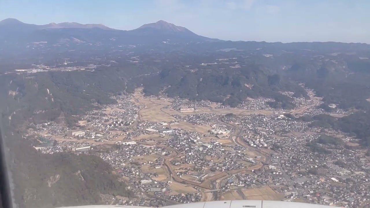 鹿児島へ　鹿児島空港着陸　SKY382便