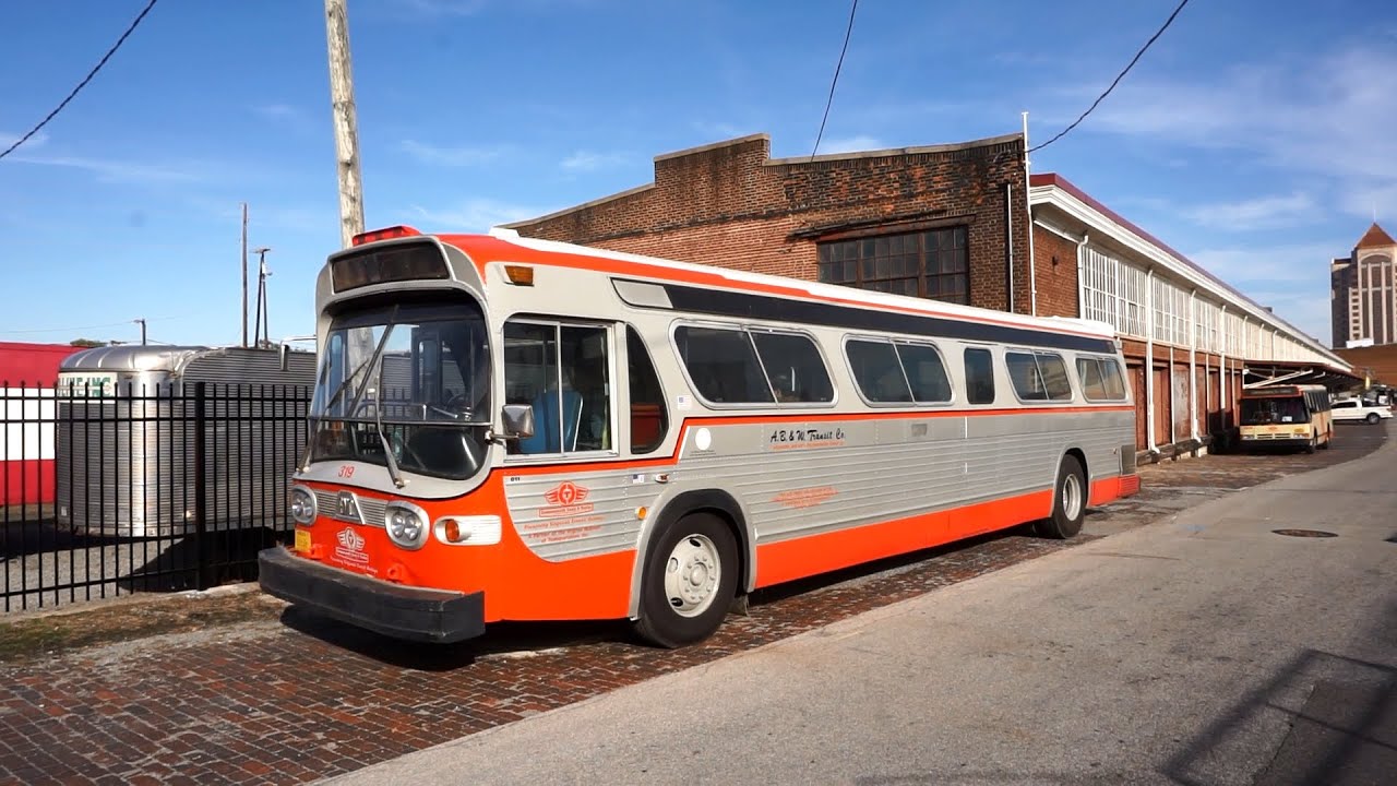DieselDucy drives a 1962 GM New Look bus - in Roanoke, VA