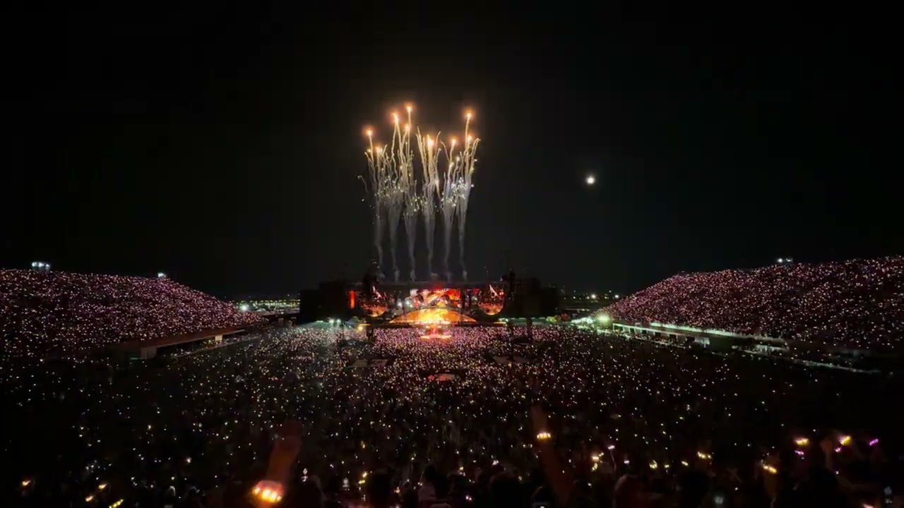 Fix You - Coldplay [Music of the Spheres 2025 - Live in Rogers Stadium - Toronto, ON]