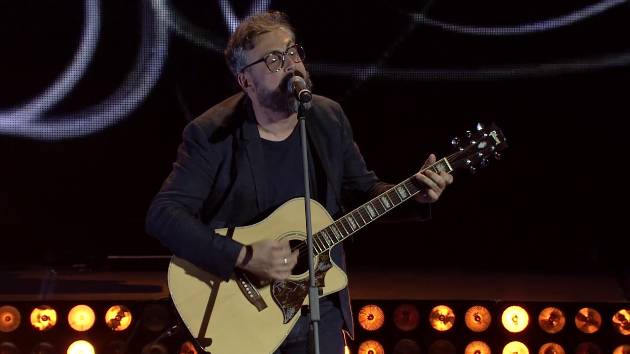 Brunori Sas - Canzone contro la paura - Musicultura 2018 - Arena Sferisterio