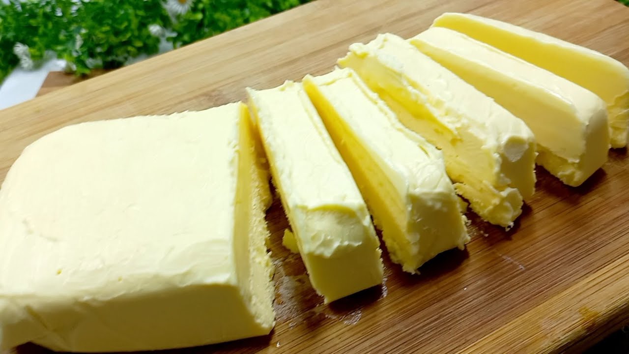 معقول 🤔طريقة عمل الزبده في البيت بنص كوب زيت وكوب حليب هنعمل كيلو زبده نيوزلندي ريحتها تجيب اخر الشا