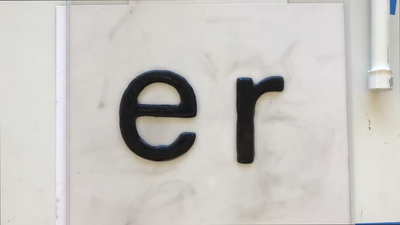 Caeli Type Design Process - How Akimbo Type Foundry Designed a Variable Font that Melts