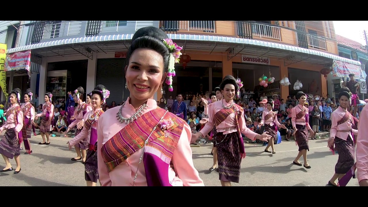 ฟ้อนงามๆม่วนๆ บุญบั้งไฟอีสาน Boon Bung Fai 2019