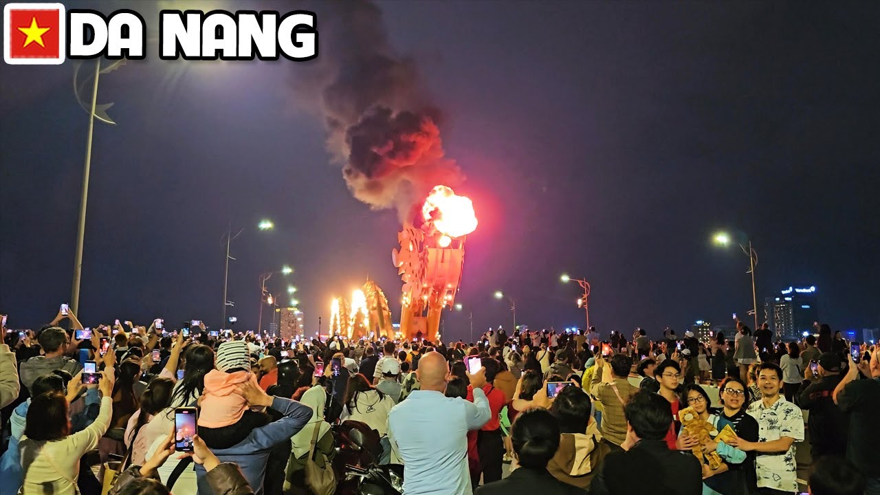 DA NANG VIETNAM - Full Night at Han Bridge to Dragon Bridge & Watching the Fire Show