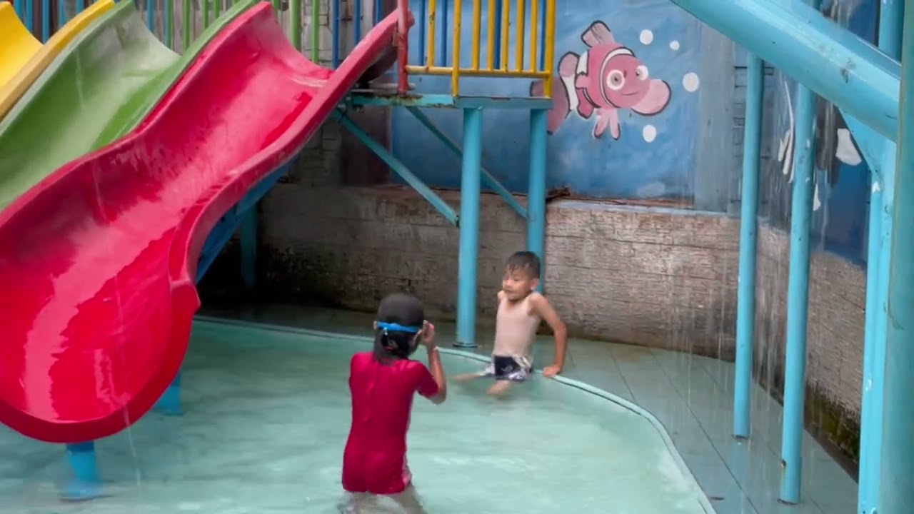 Kolam renang surya alam Garut
