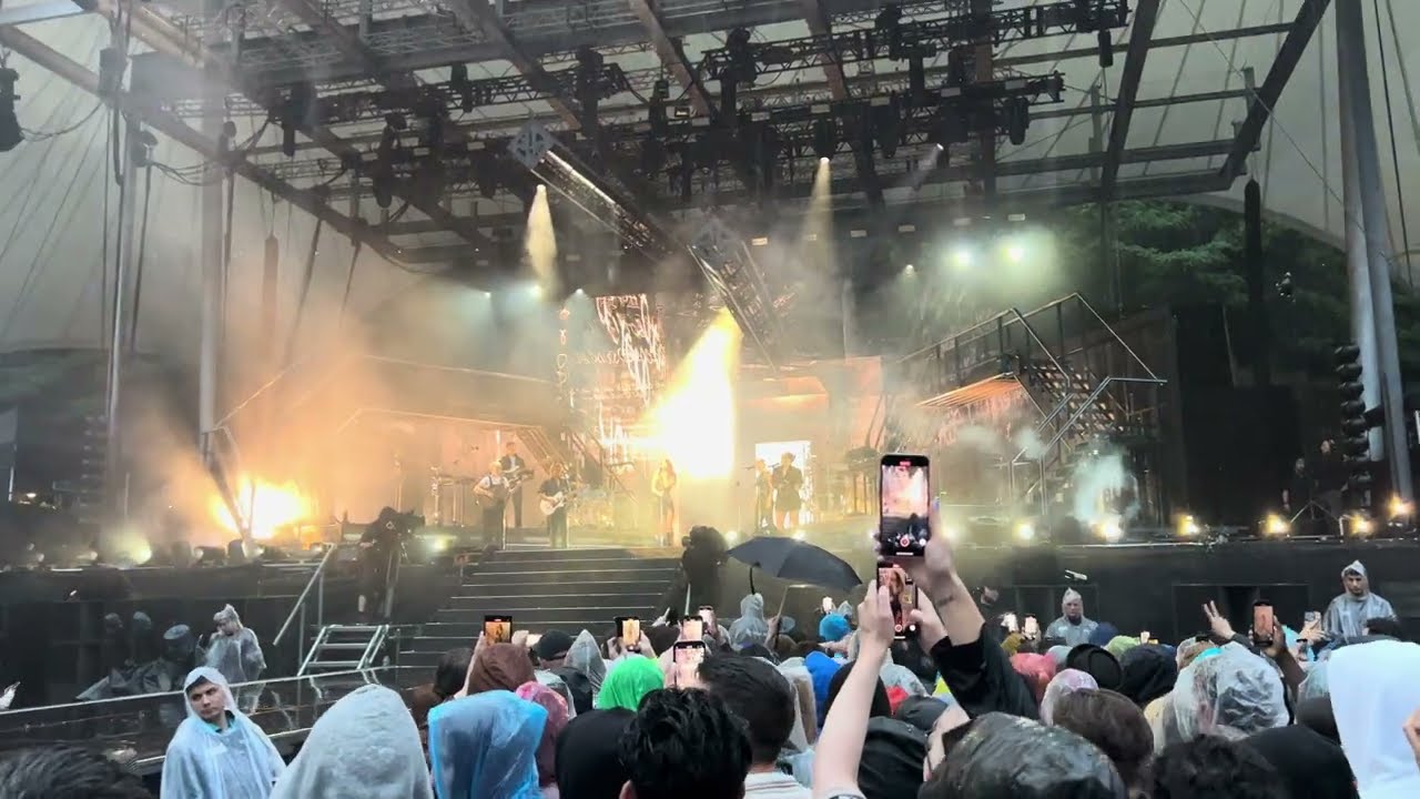 DUA LIPA in Berlin 5.6.2024 - THESE WALLS - live at the Waldbühne Berlin🌲💦