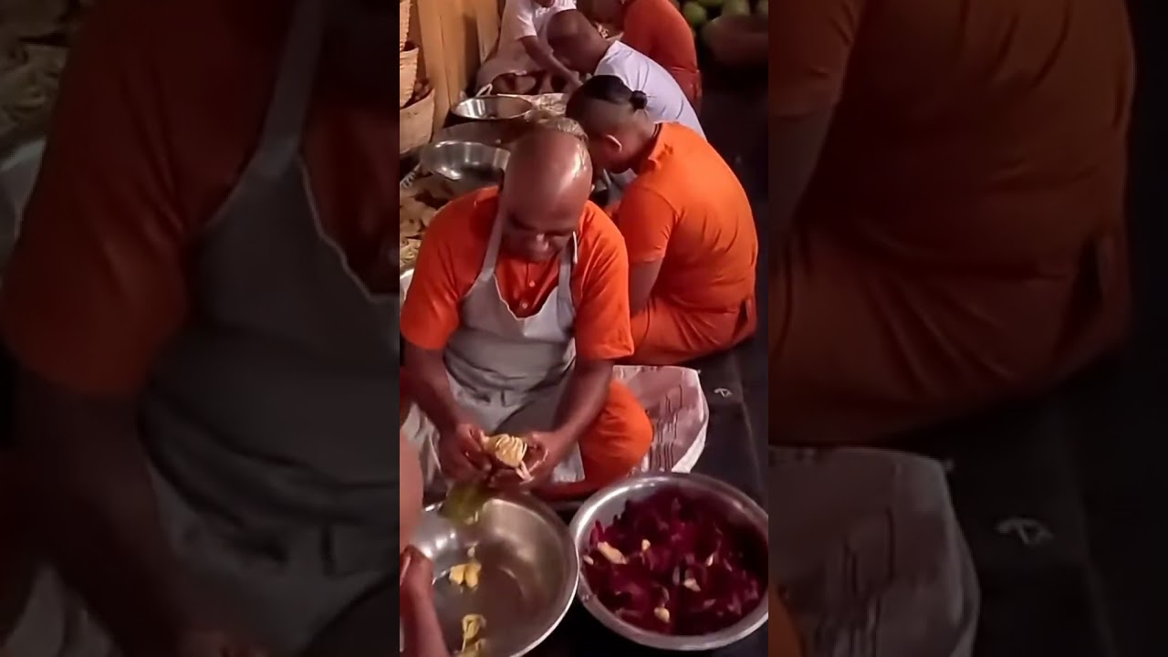 Cooking for Krishna#iskcon#krishnaprasad#iskconprasad#krishnabhog#iskcontempleprasad#krishnabhajan