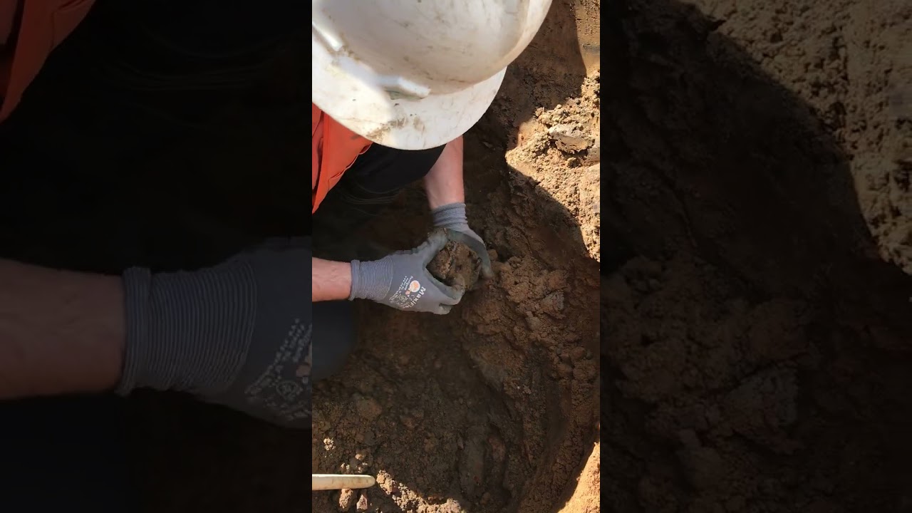 1860s RELICS DUG 30 FT BELOW CITY SKYSCRAPERS #abandonedplaces #mudlarking #treasurehunt