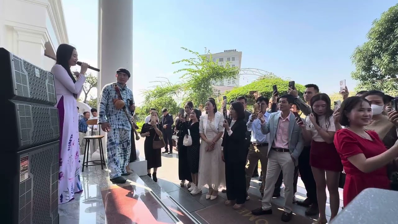 A Páo song ca cùng ca sỹ Mỹ Hạnh