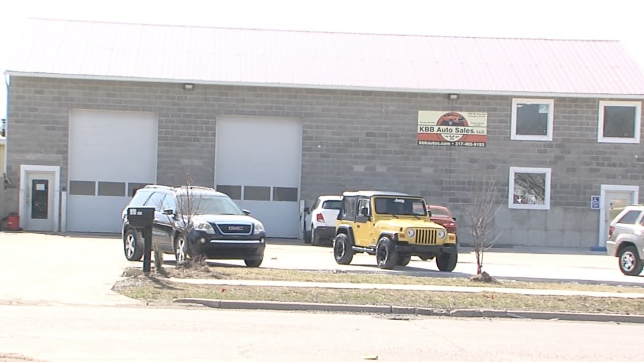 Indianapolis car dealership under investigation for odometer fraud