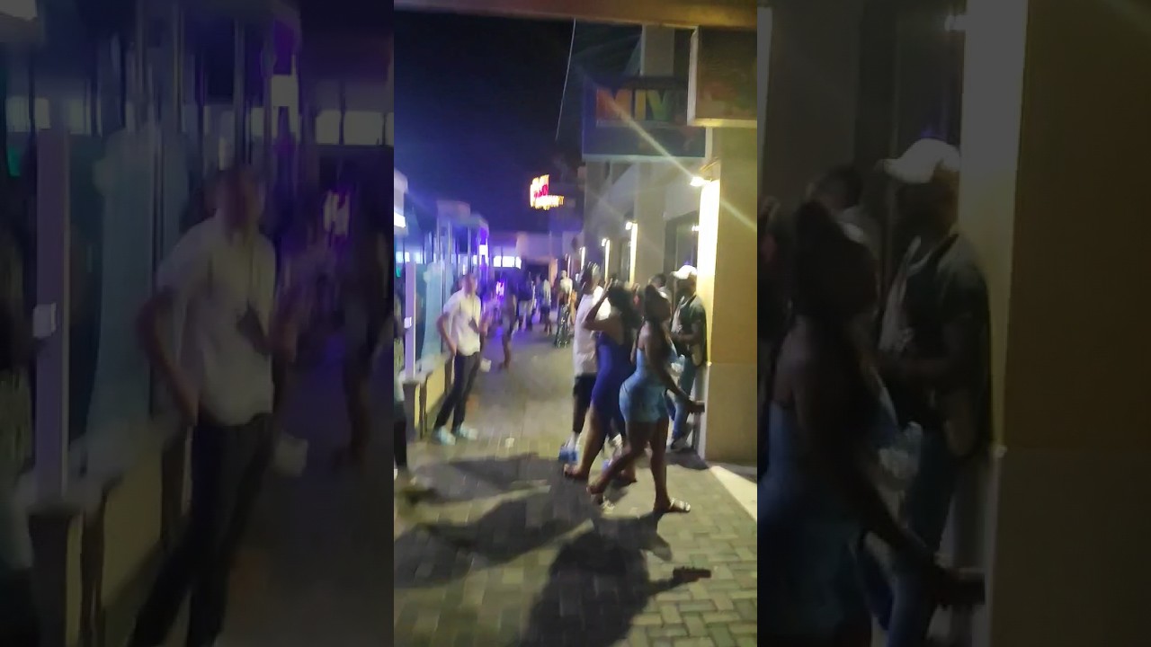 That's how life is lived at night in Aruba 🇦🇼 #viral