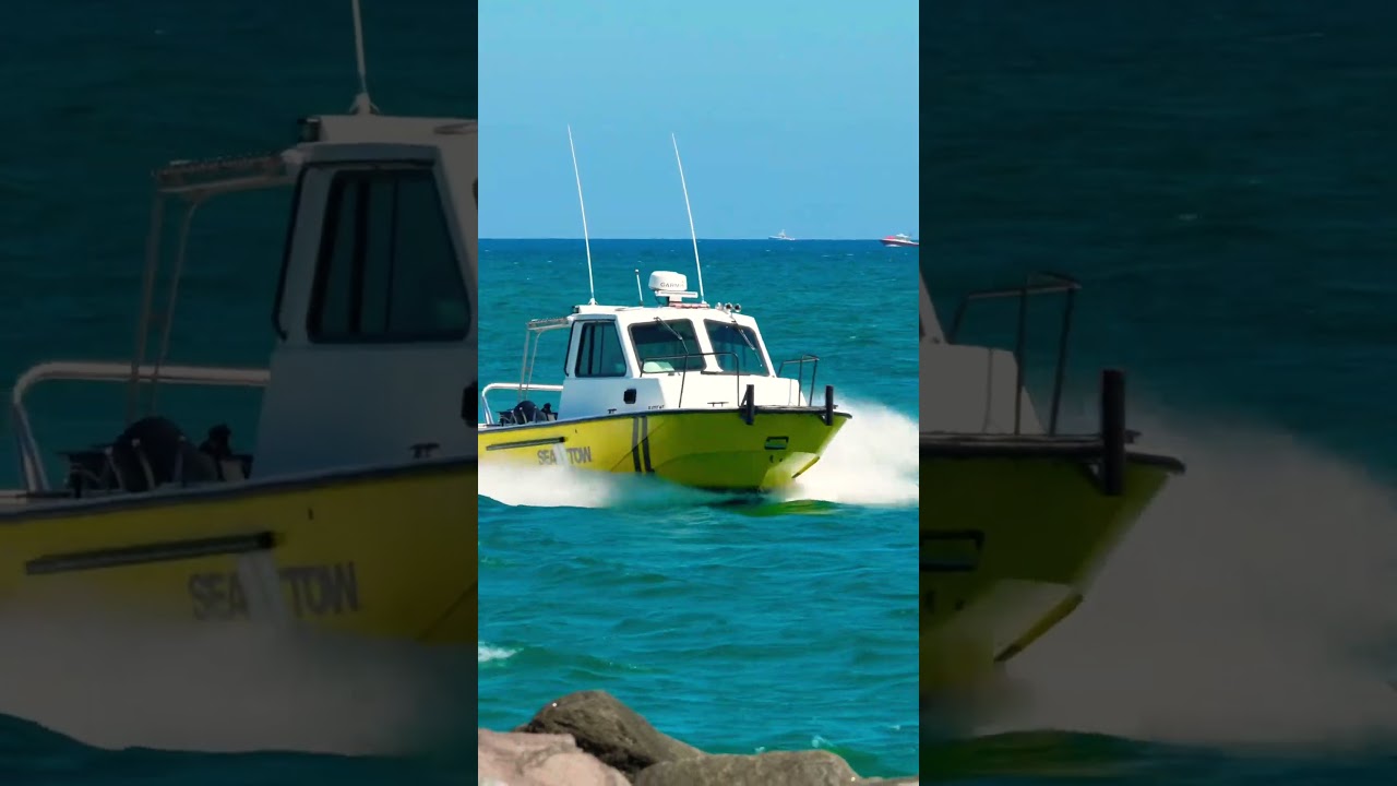 SEA TOW ON A MISSION- Haulover Inlet #trending #hauloverinlet #top #shortvideo @seatow #seatow