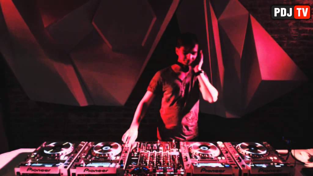 10.02.2014   Max Bett@ Pdj TV