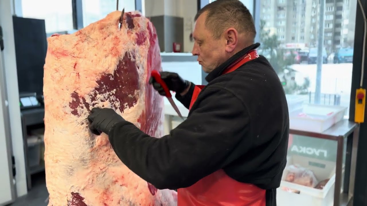 Splitting a young #veal into #Quarters #shortvideo #viral 