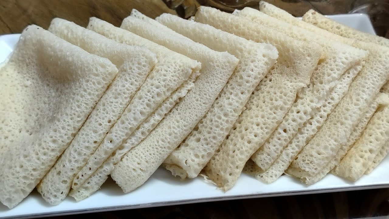 শীতের সন্ধ্যার নাস্তা খোলাজা পিঠা ও  ছিটা রুটি।