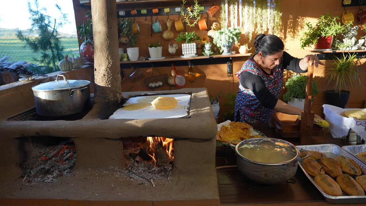 OLOR A CUARESMA Y LOS CHILES RELLENOS DE QUESO CAPEADOS CON HUEVO NO PUEDEN FALTAR