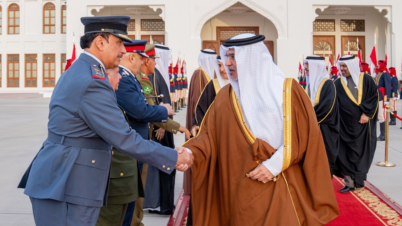 سمو ولي العهد رئيس مجلس الوزراء يغادر أرض الوطن متوجهًا إلى المملكة العربية السعودية في زيارة أخوية