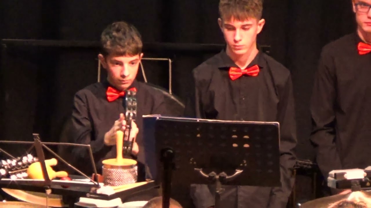 Gradski puhački orkestar Križevci // Jose Ignacio Blesa Lull - Mundus Senescit