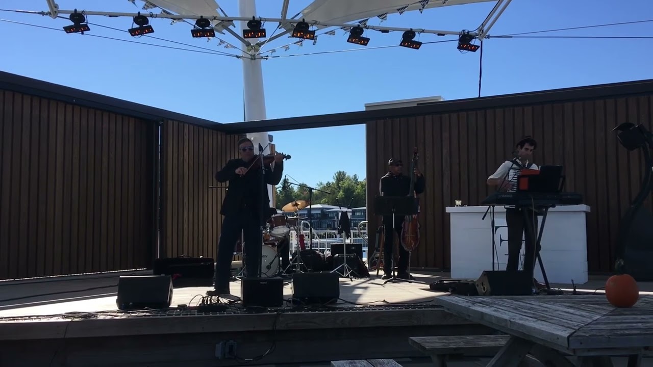 Country Roads - The Valderi Four