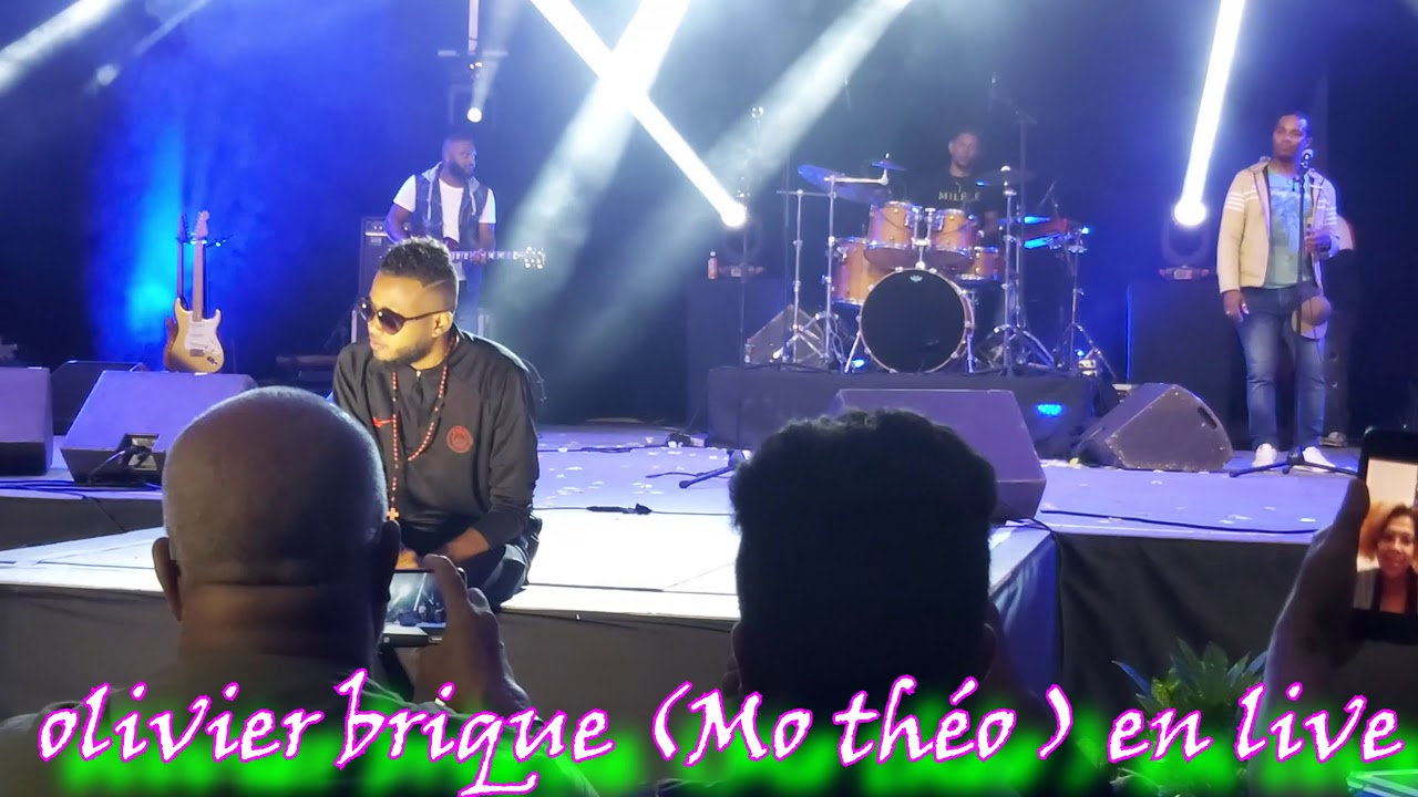 mo theo en live