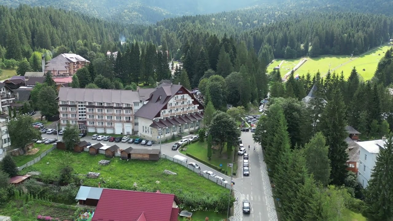Durău Resort: The Splendor of the Ceahlău Mountains 4K