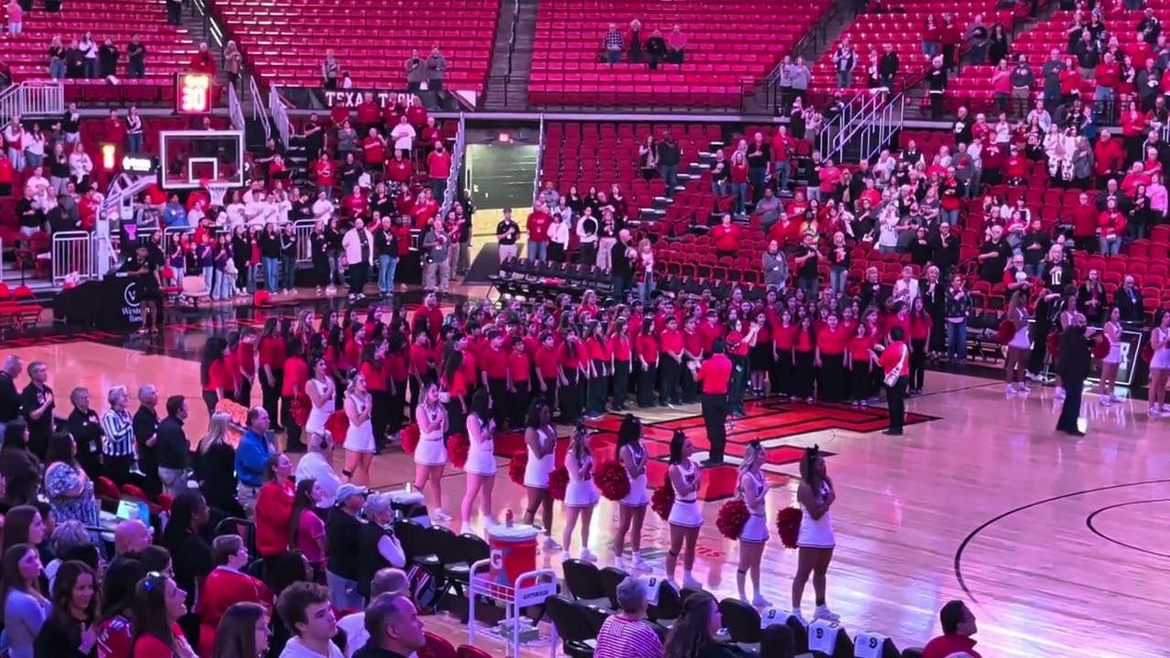 Marshall 6th Grade Academy singing National Anthem January 2026