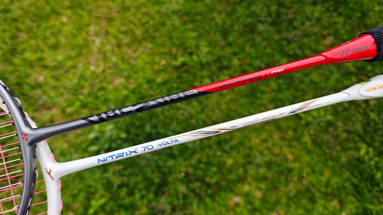komparasi Dua Raket Ganda enak Yonex Arcsaber 11 pro VS Hundred Nitrix 70 Volta enak beda harga