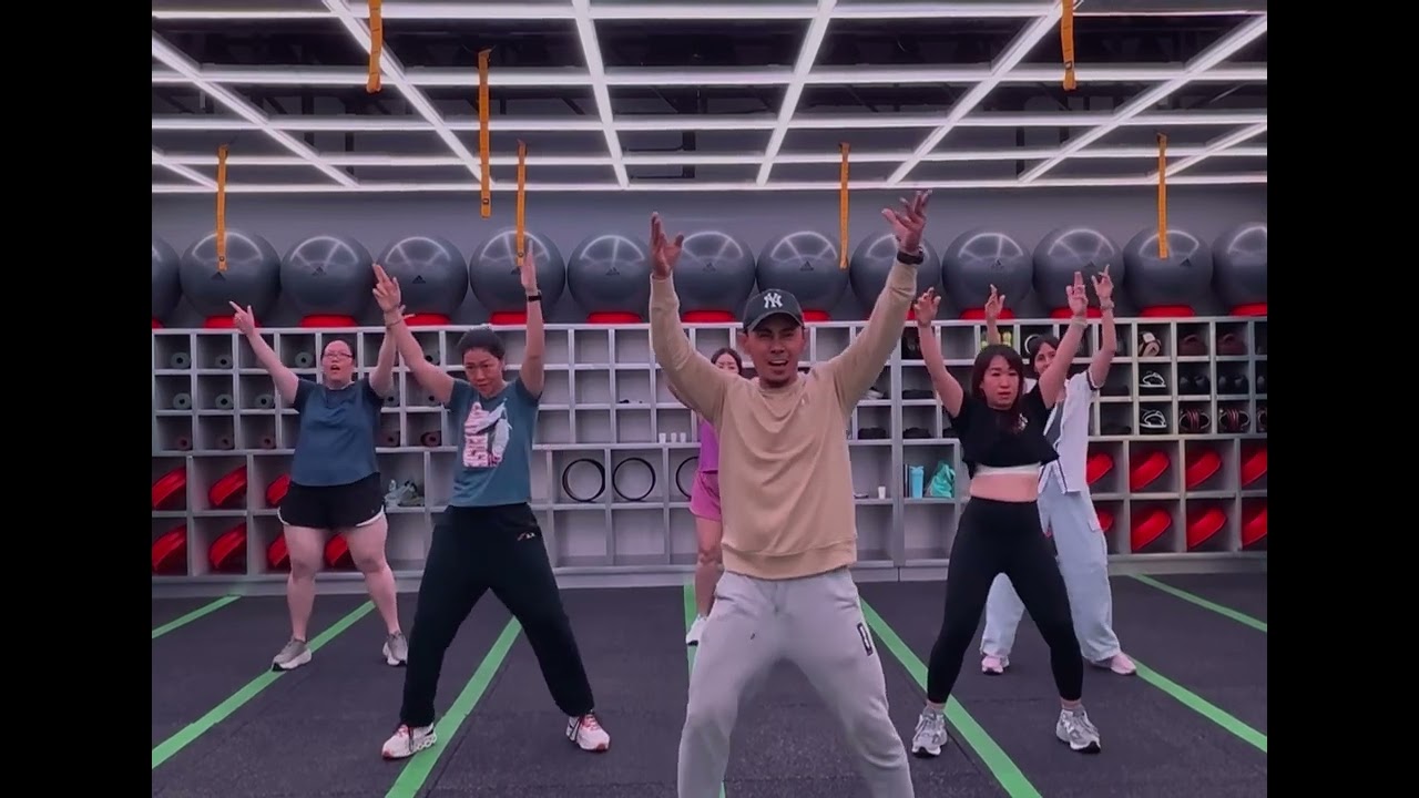 Zumba @cardiodanceAndrew #eurodab #zumba #cardiodance 
