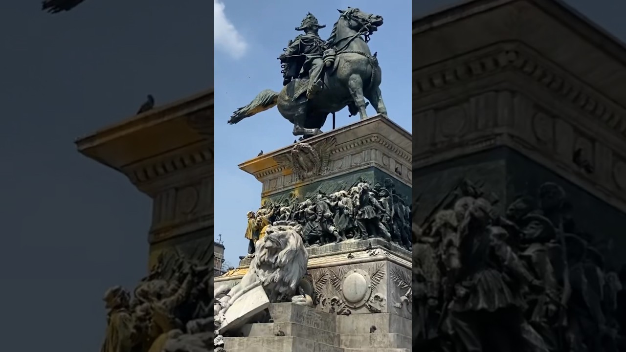Magnificent Piazza del Duomo with the Statue of Vittorio Emanuele II and Duomo di Milano in Milan!
