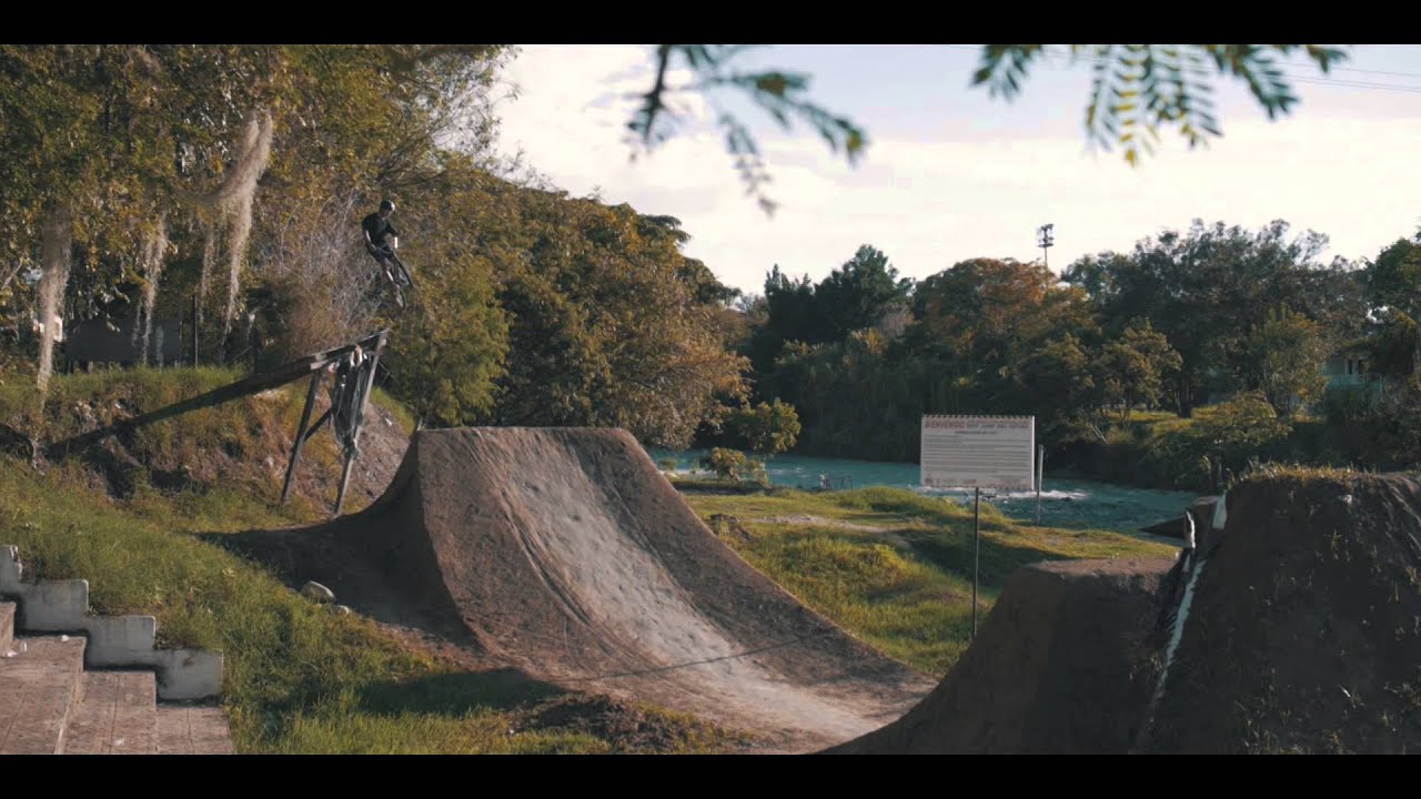 Stuard Ruiz, Niko Villada y Duver Acevedo - Fátima Bmx // felipeOrvi Shot