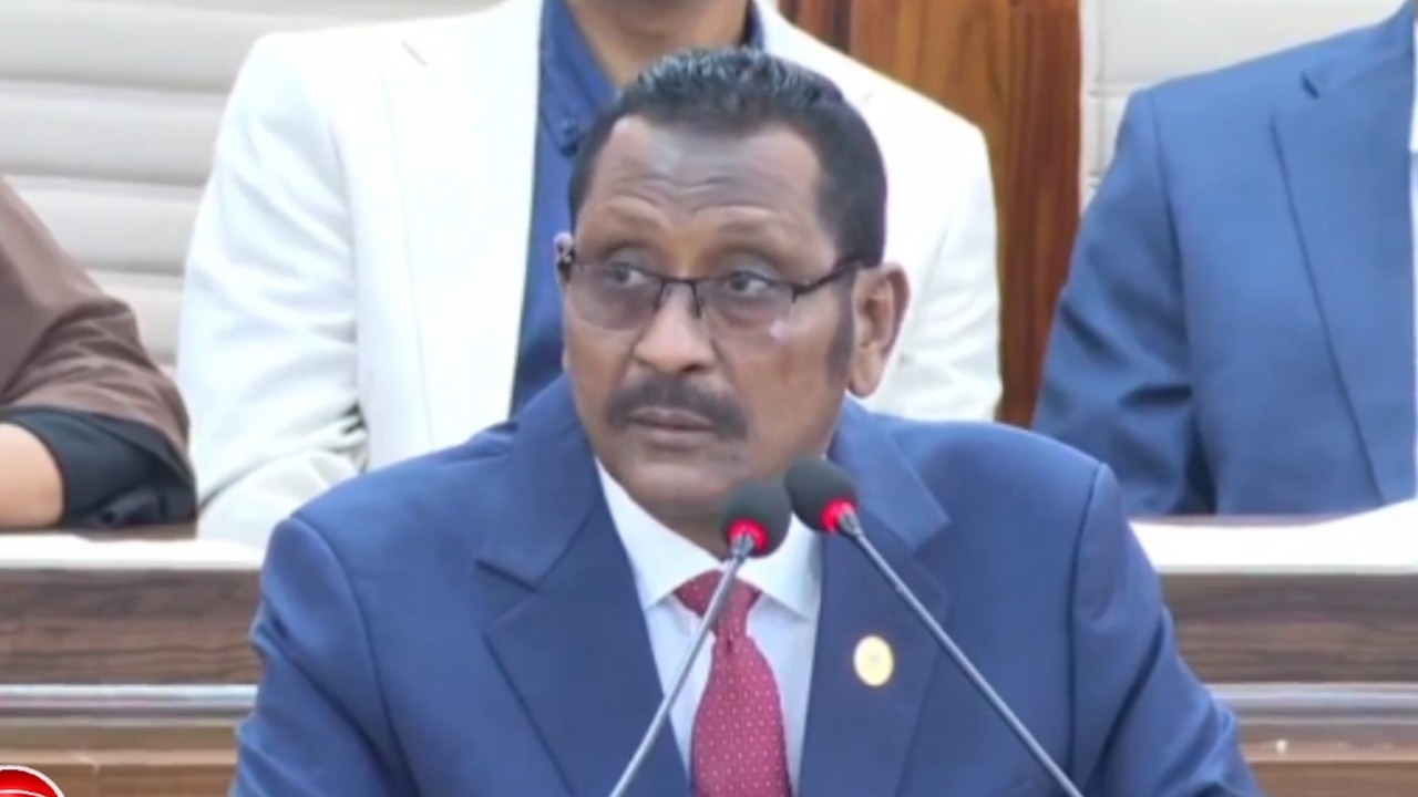 ''Magaca Madaxweyne waa inaa ka Badalnaa kuwa Maamulaya Dowlad Goboleedyada''