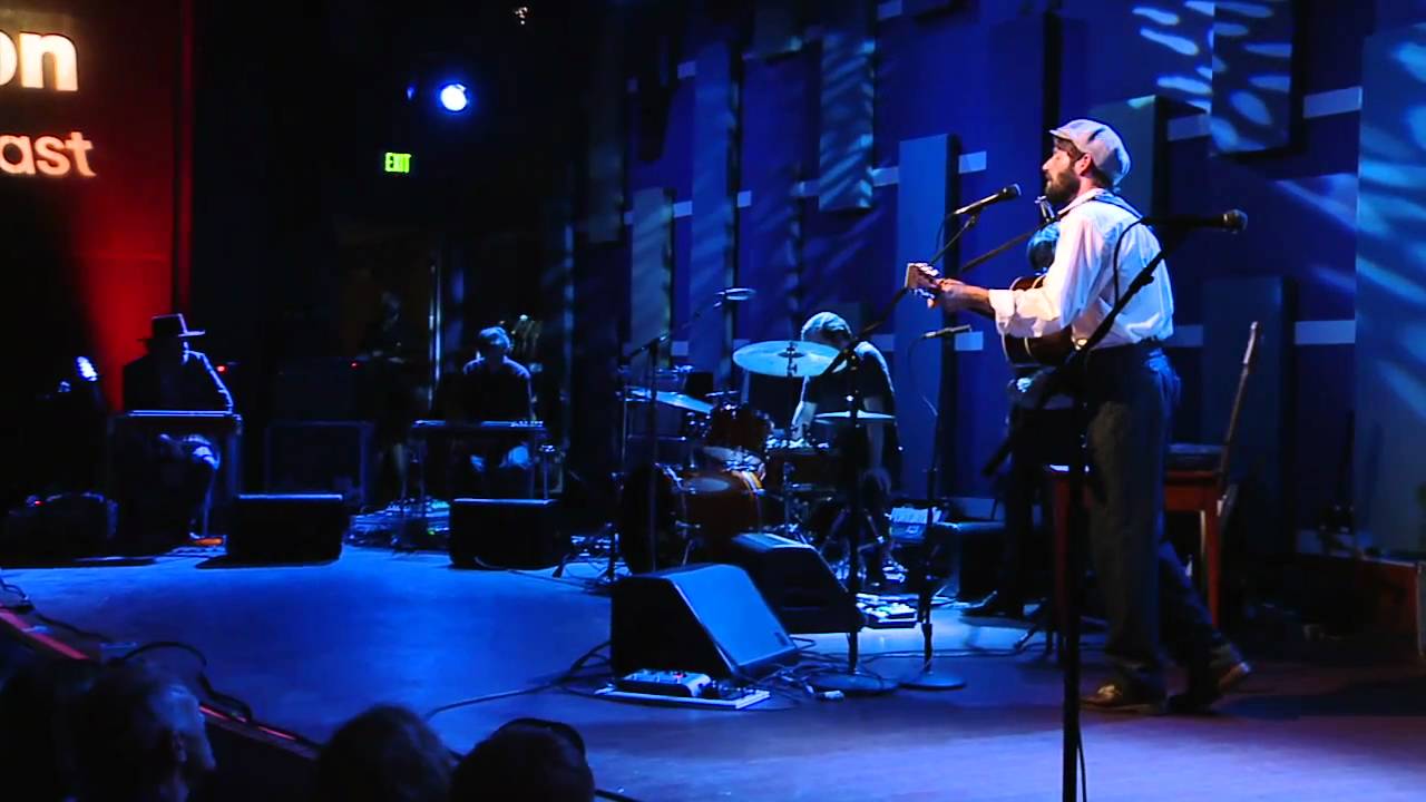 Ray LaMontagne Performs 